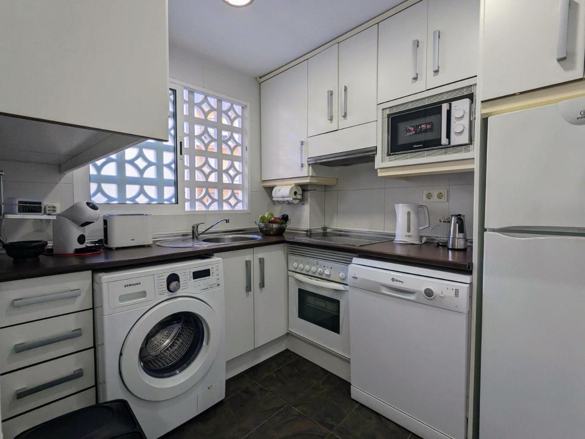 Garden Beach Apartment Torrevieja Bagian luar foto