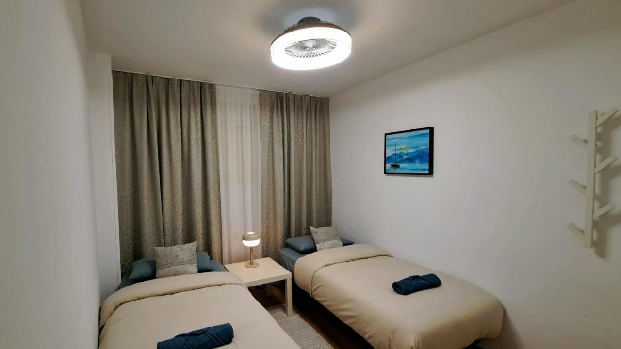 Garden Beach Apartment Torrevieja Bagian luar foto