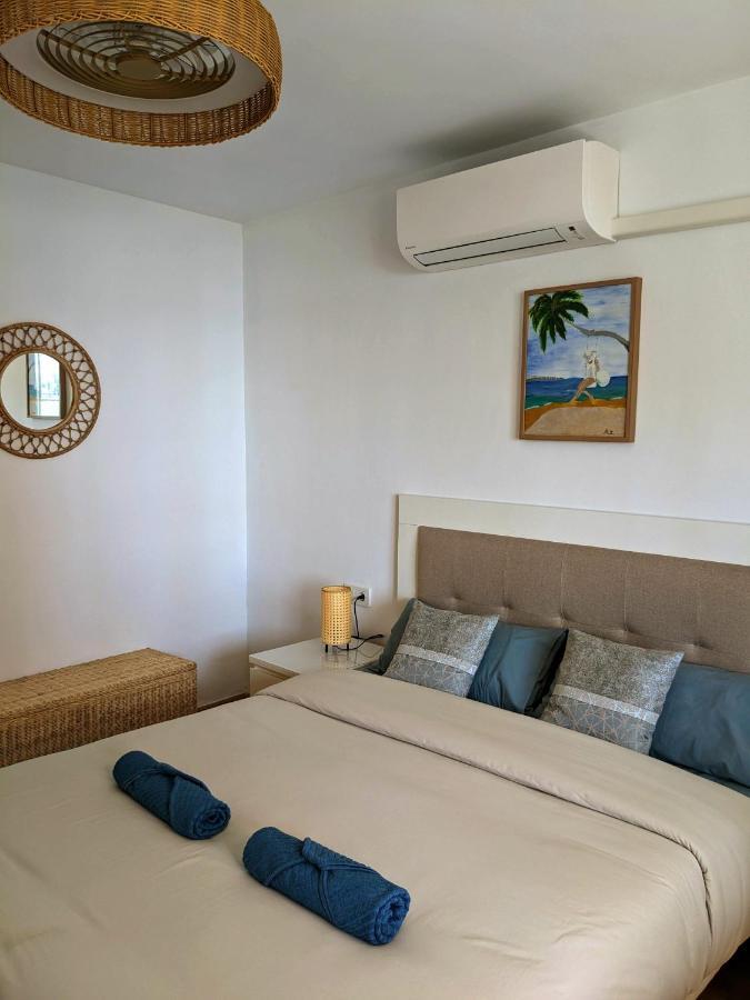 Garden Beach Apartment Torrevieja Bagian luar foto